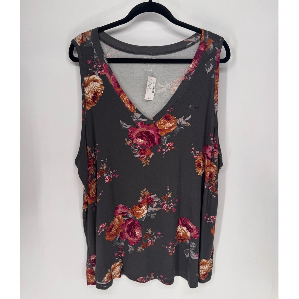 Maurices Tank Top Women 2X Gray NWT Floral V-Neck Sleeveless Stretch 24/7